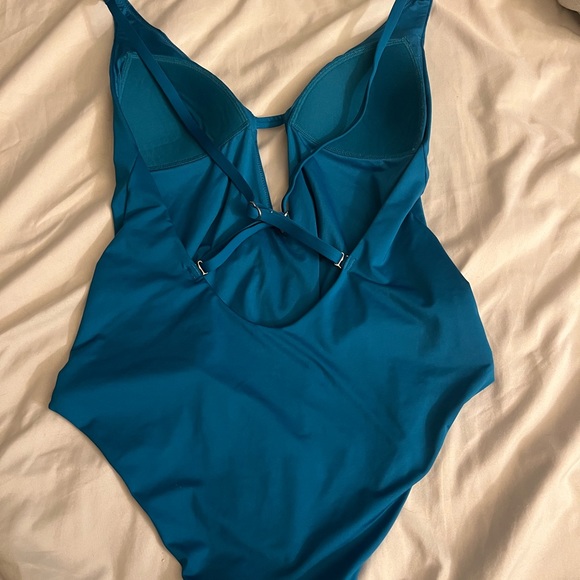 2 One Piece Swimsuits NWOT - Picture 4 of 12